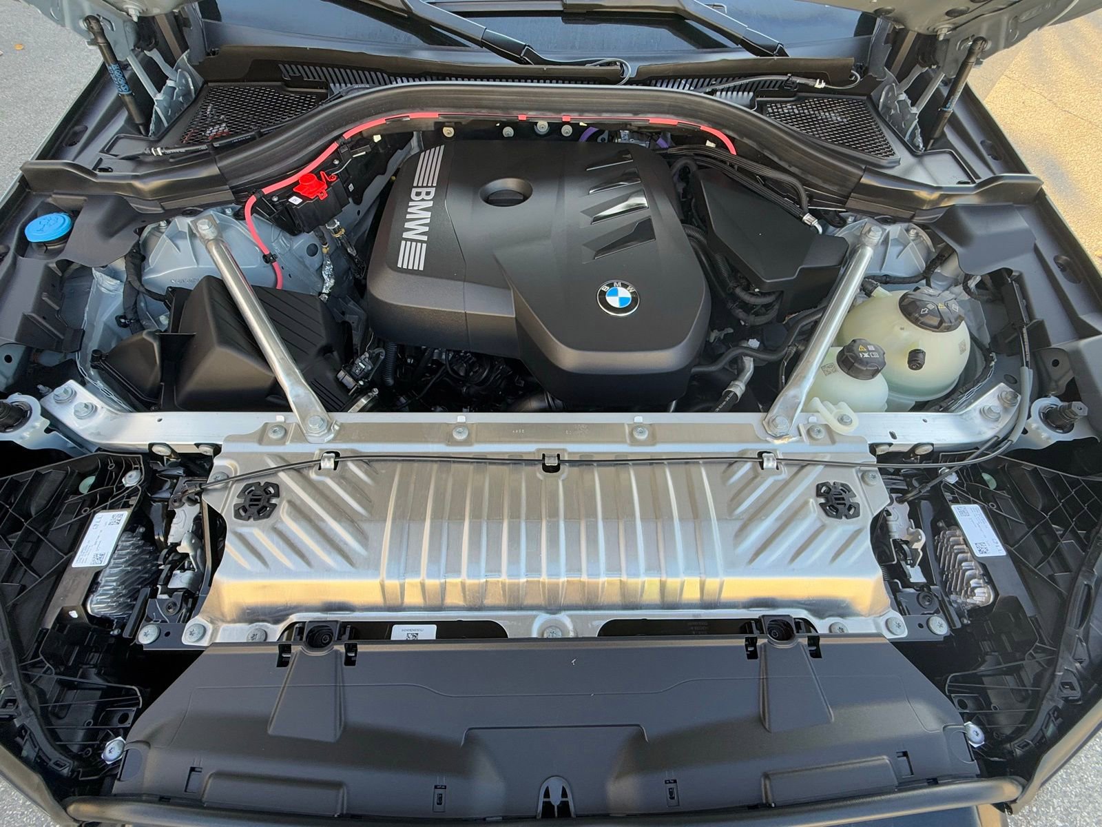 Used 2025 BMW X3 xDrive30i w/ Premium Package image 35