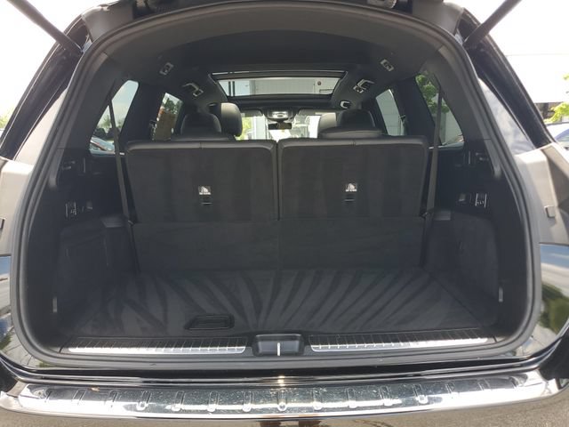 Used 2023 Mercedes-Benz GLS 450 4MATIC image 11