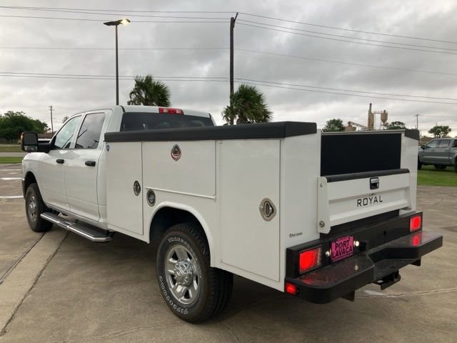 Used 2024 RAM 2500 Tradesman w/ Chrome Appearance Group AWD/4WD image 6