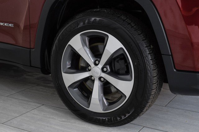 Used 2019 Jeep Cherokee Limited image 51