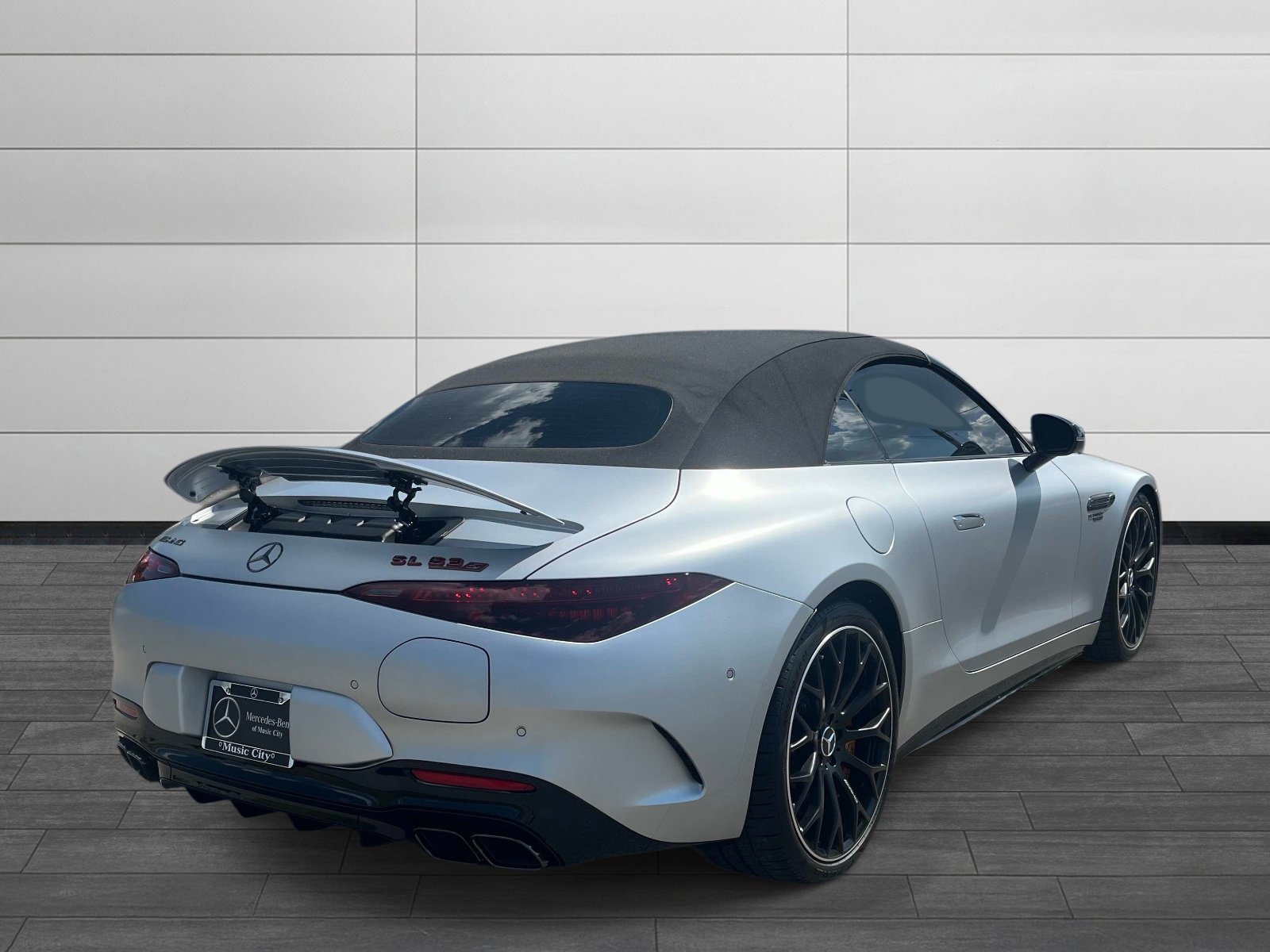 Certified 2025 Mercedes-Benz SL 63 AMG S e Performance 4MATIC image 3