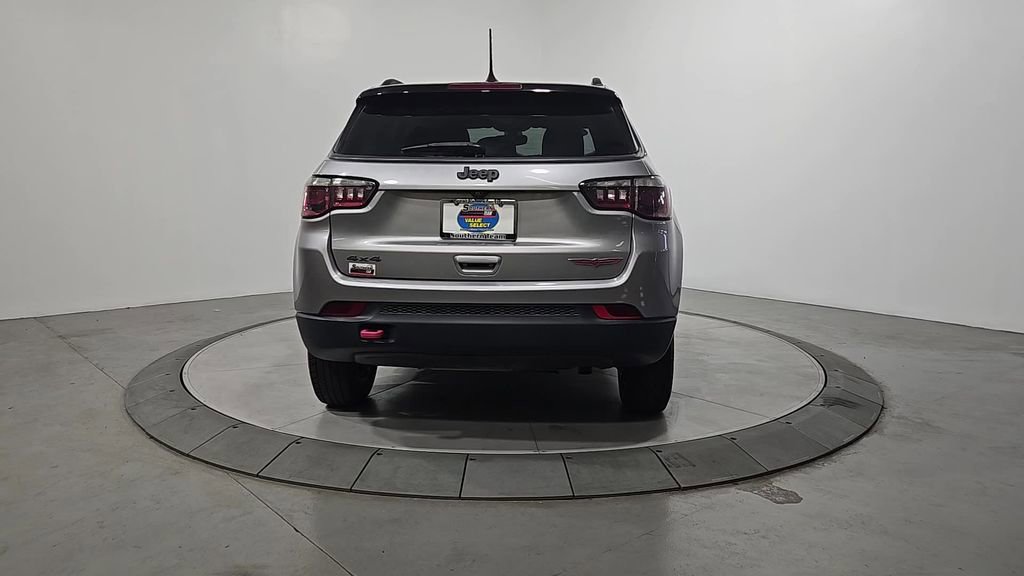 Used 2019 Jeep Compass Trailhawk w/ Cold Weather Group image 4