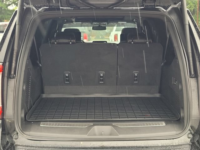 Used 2021 GMC Yukon XL AT4 w/ Rear Media and Nav Package AWD/4WD image 9
