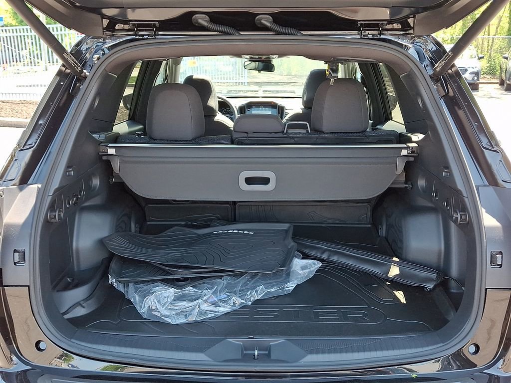 Used 2025 Subaru Forester Premium AWD/4WD image 28