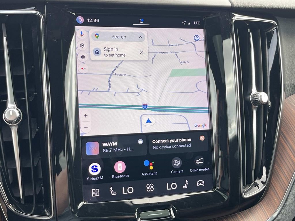 Used 2023 Volvo XC60 B5 Plus w/ Protection Package Premier image 34