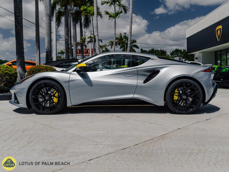 Used 2026 Lotus Emira SE RWD image 2