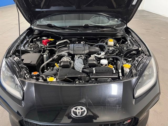 Used 2023 Toyota GR86 Premium w/ ALL Weather Mat Package (TMS) image 9