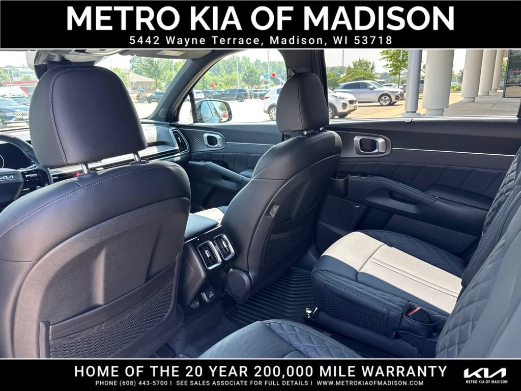 Used 2026 Kia Sorento SX Prestige AWD/4WD image 31