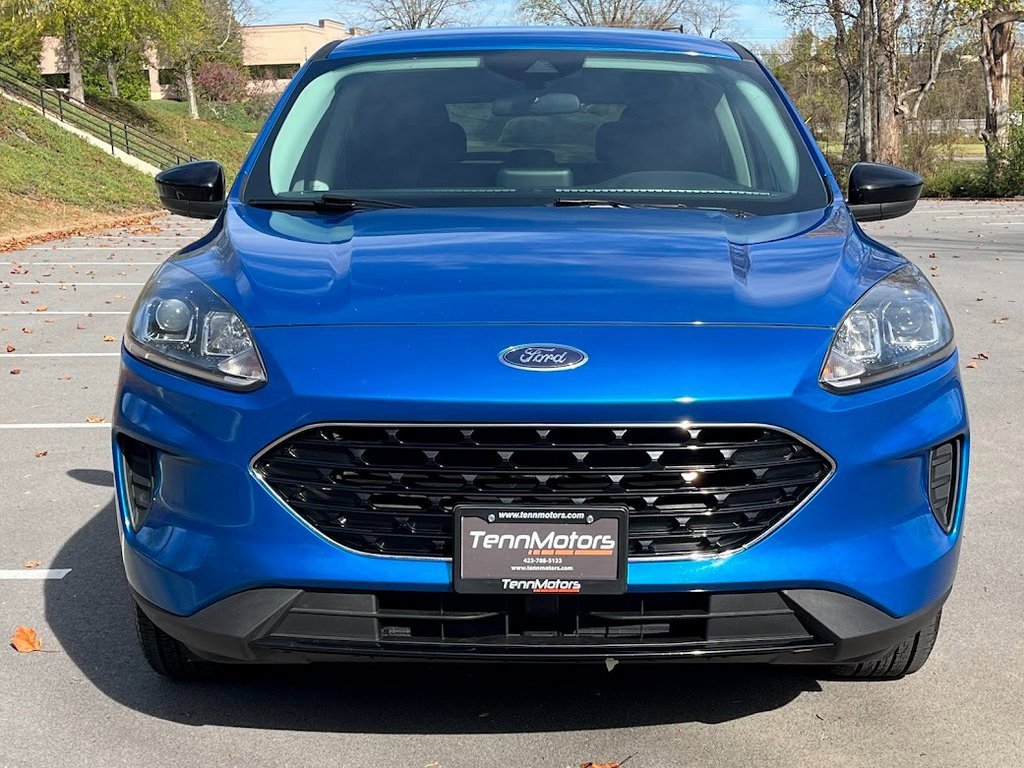 Used 2021 Ford Escape SE w/ SE Sport Appearance Package image 25