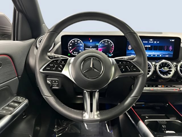 Used 2026 Mercedes-Benz GLA 250 4MATIC image 16