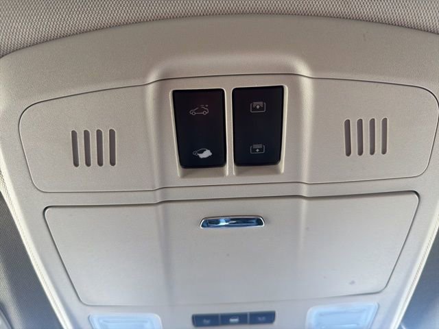 Used 2020 Buick Envision Essence w/ Experience Buick Package AWD/4WD image 34