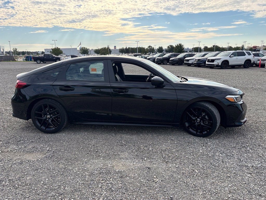 Used 2024 Honda Civic Sport image 11