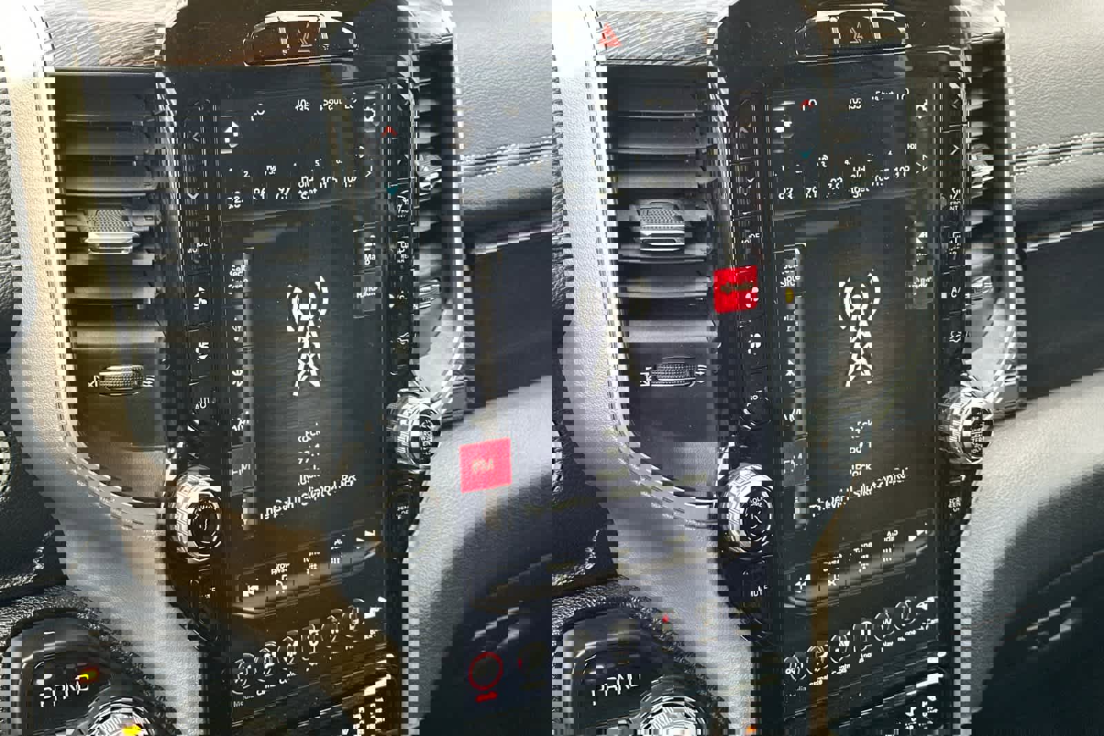 Used 2020 RAM 1500 Laramie image 17