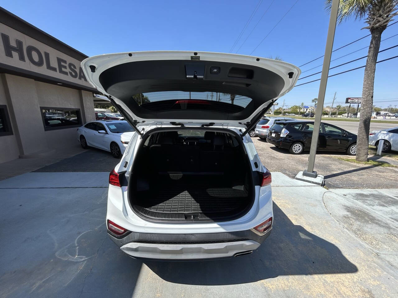 Used 2020 Hyundai Santa Fe Limited image 9