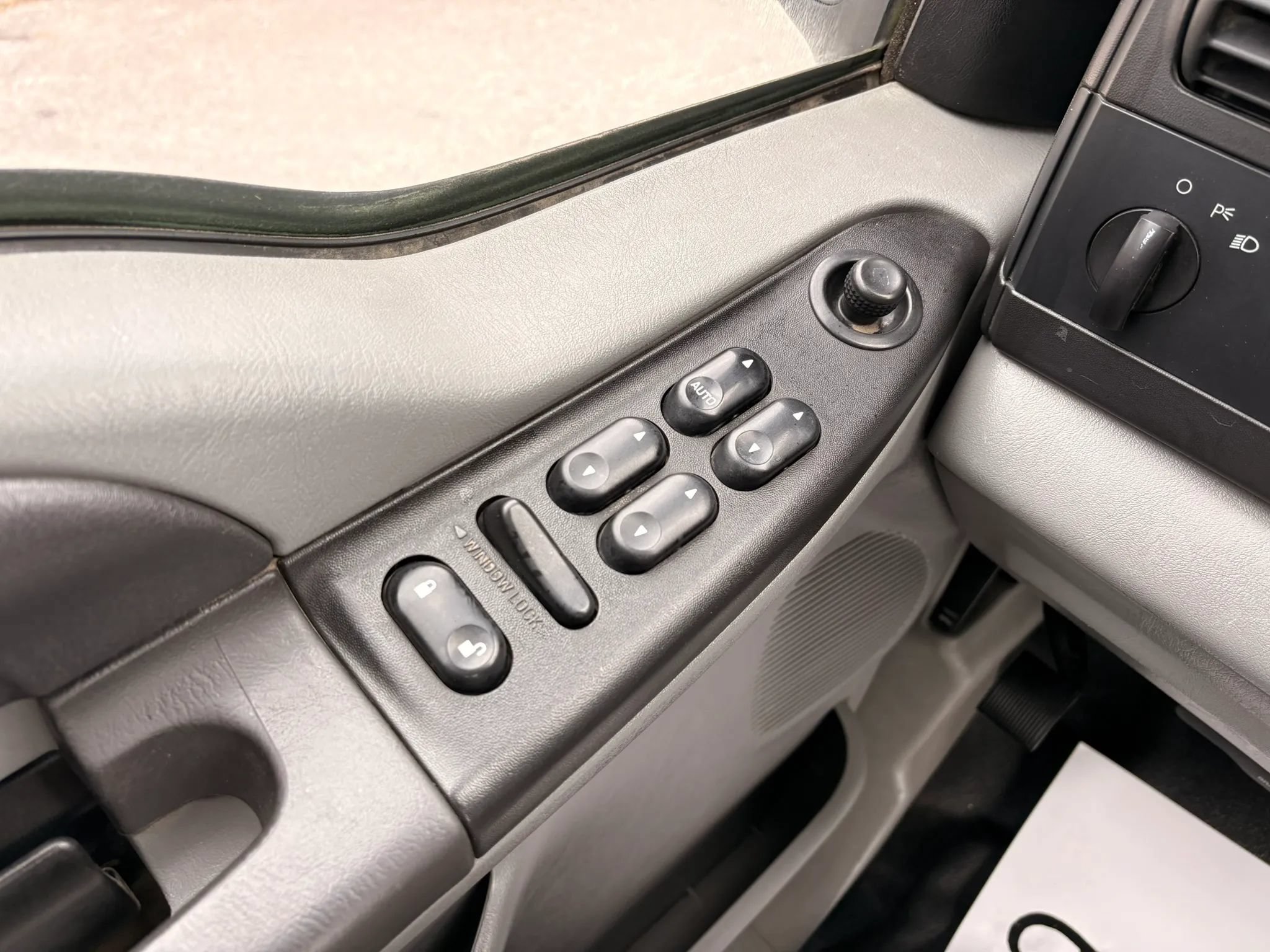 Used 2007 Ford F350 XLT AWD/4WD image 23