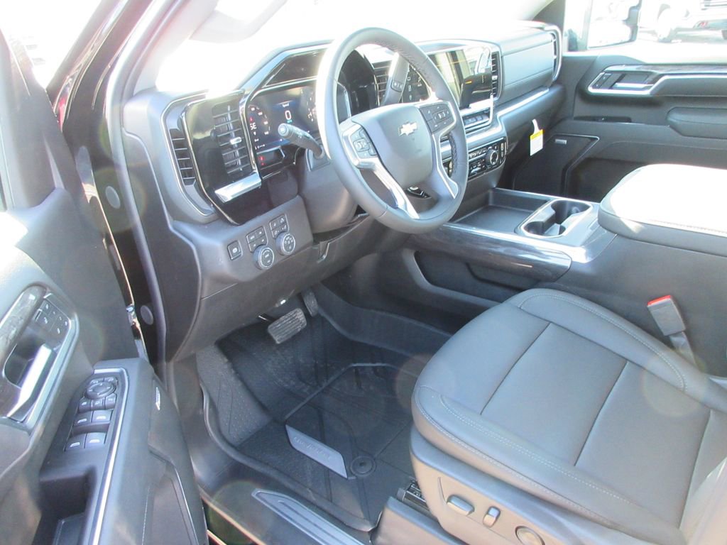 New 2026 Chevrolet Silverado 3500 LTZ w/ LTZ Plus Package image 16