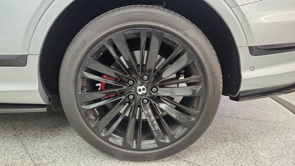 Used 2021 Bentley Bentayga Speed AWD/4WD image 50