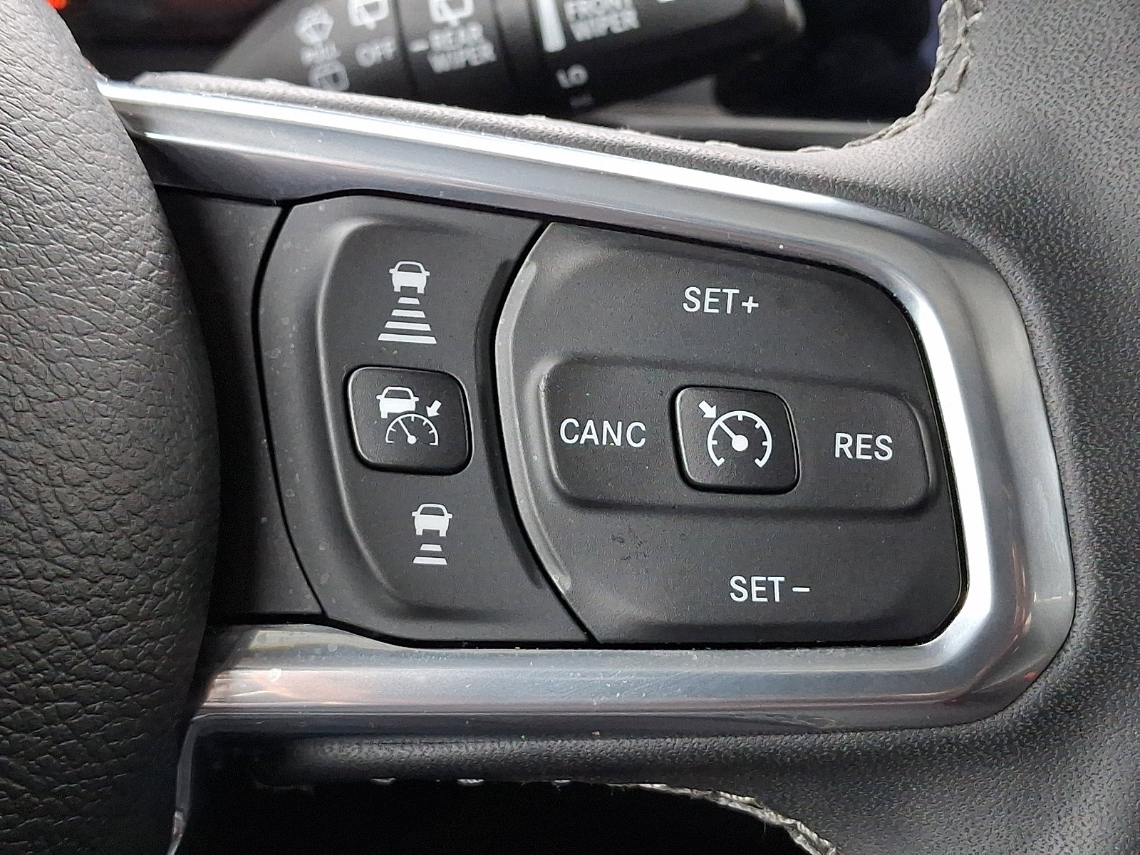 Certified 2025 Jeep Wrangler Unlimited Sahara AWD/4WD image 22