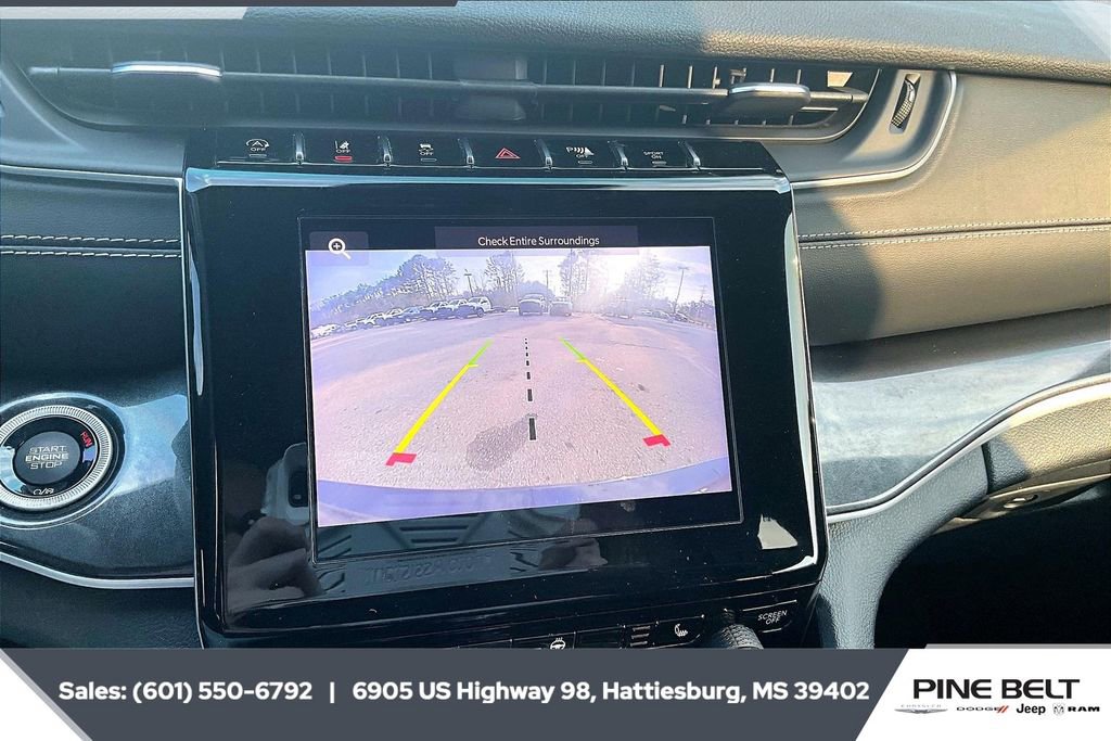 Used 2021 Jeep Grand Cherokee L Laredo image 15