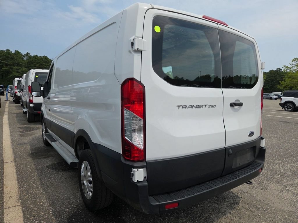 Used 2025 Ford Transit 250 Low Roof w/ Exterior Upgrade Package RWD image 4
