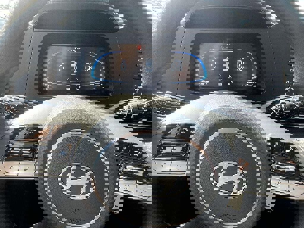 New 2026 Hyundai Elantra SE image 17