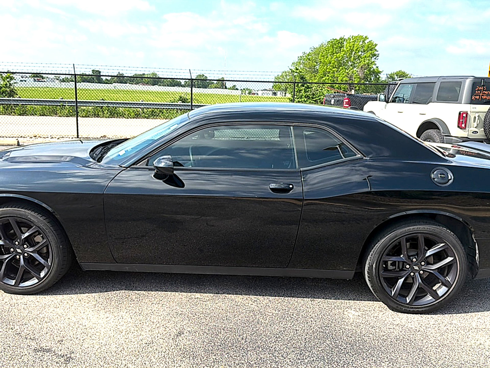 Used 2023 Dodge Challenger SXT w/ Blacktop Package RWD image 4