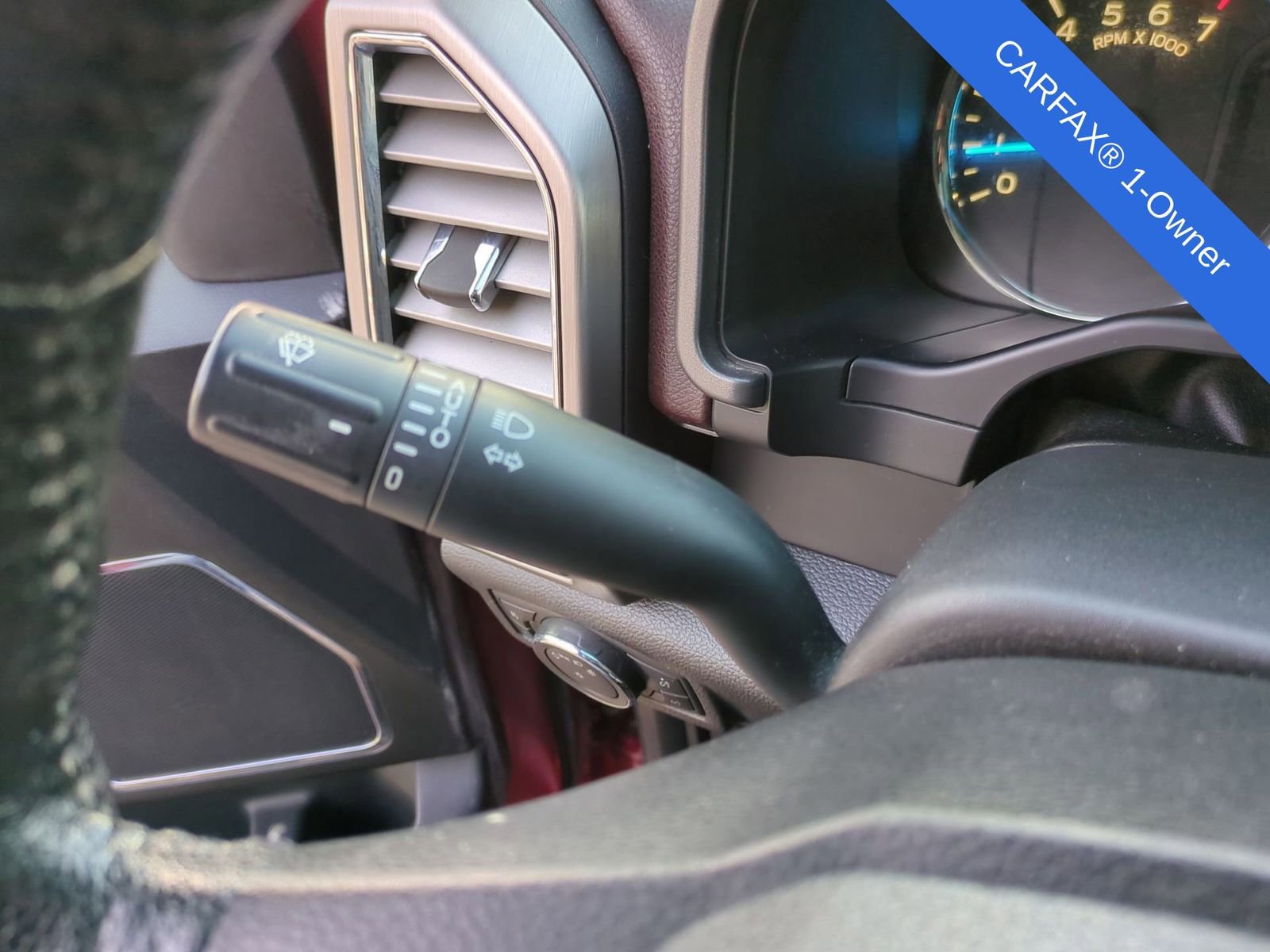 Used 2015 Ford F150 Platinum w/ Equipment Group 701A Luxury image 32