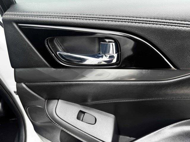 Used 2022 Nissan Maxima SV w/ Floor Mat Group FWD image 42