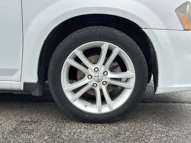 Used 2014 Dodge Avenger SE w/ Rallye Appearance Group FWD image 14
