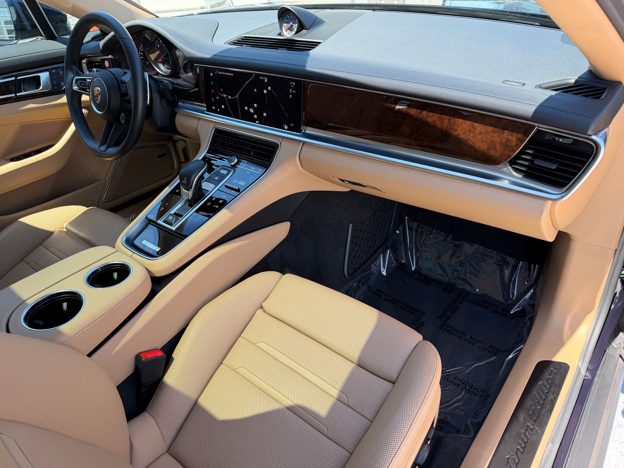 Certified 2023 Porsche Panamera 4 Platinum Edition AWD/4WD image 16