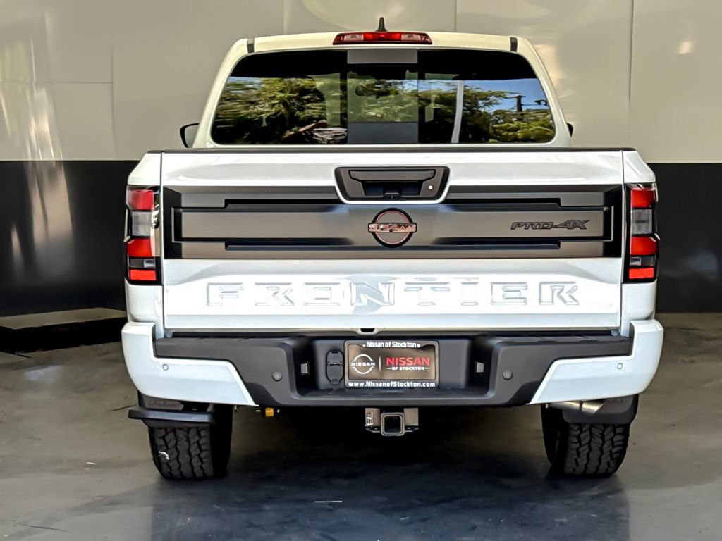 New 2026 Nissan Frontier PRO-4X w/ Tow Package AWD/4WD image 4