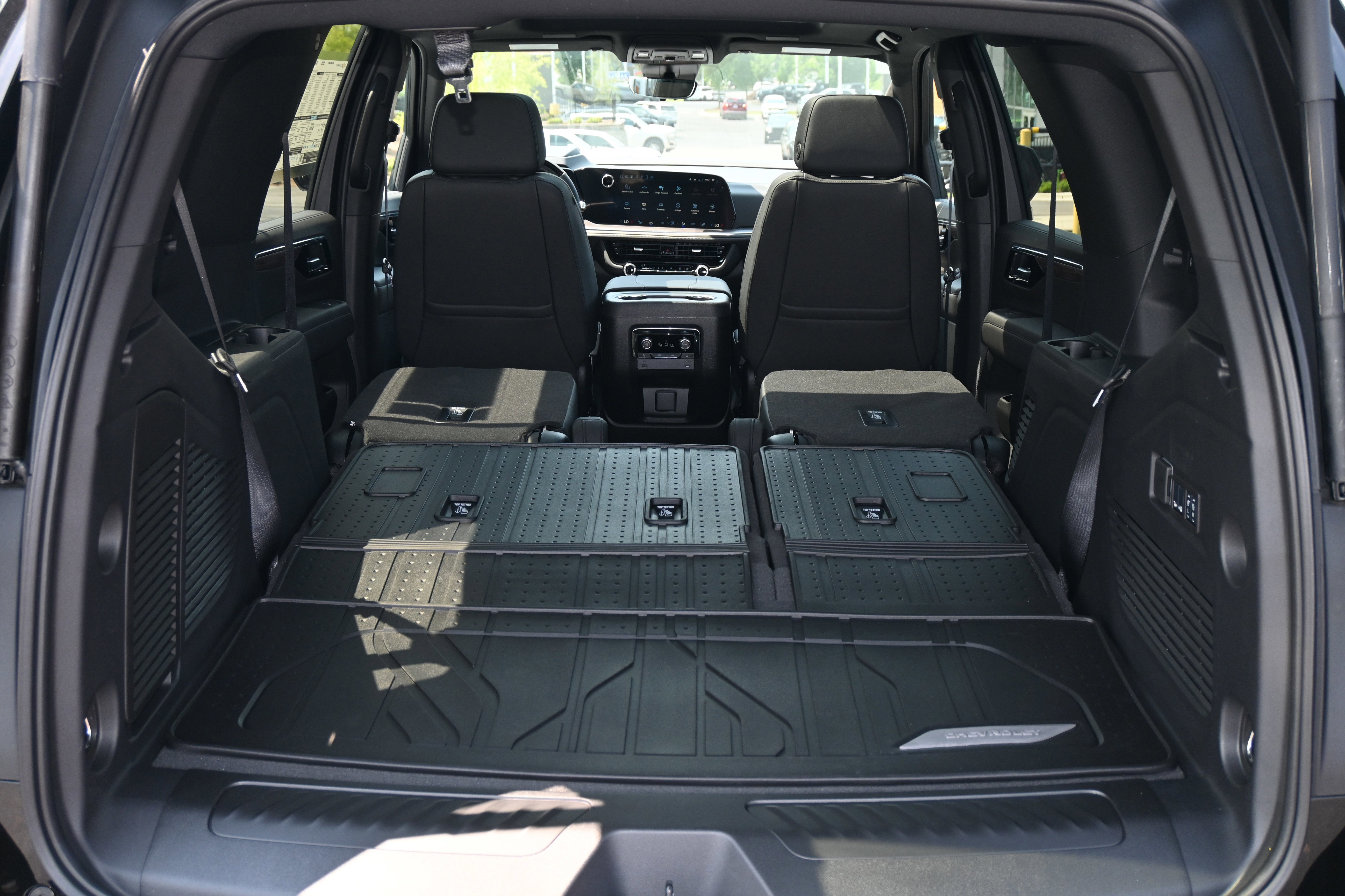 Used 2025 Chevrolet Tahoe LT w/ Comfort Package image 36