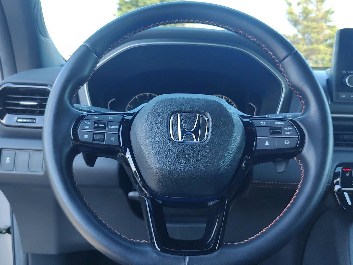 Used 2024 Honda Pilot Sport image 17