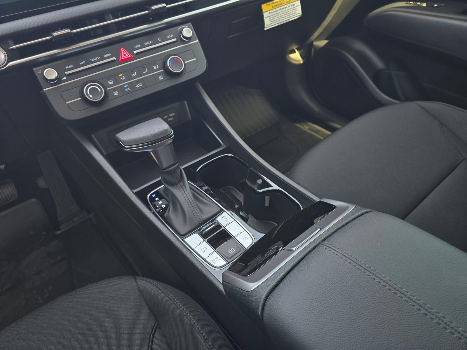 New 2026 Hyundai Tucson SE image 16