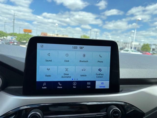 Used 2020 Ford Escape SEL AWD/4WD image 16