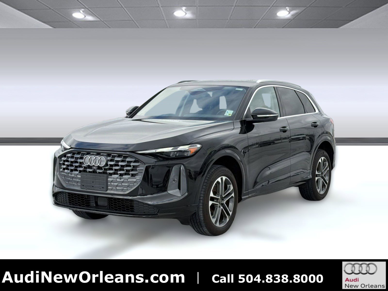 Used 2025 Audi Q5 Premium w/ Convenience Package