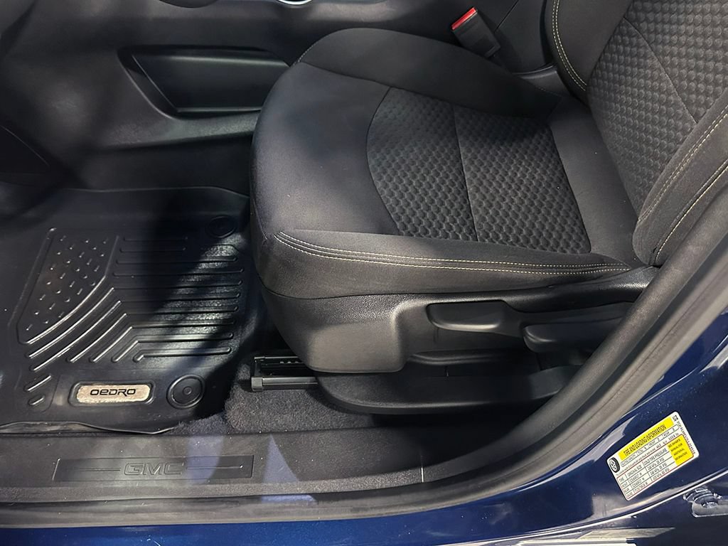 Used 2020 GMC Terrain SLE FWD image 21