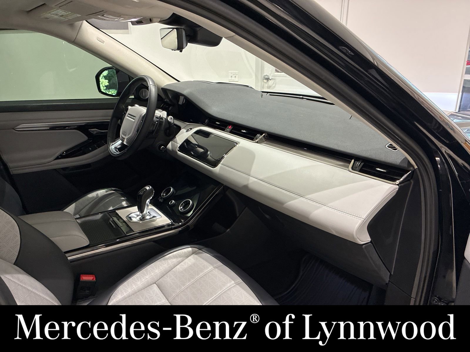 Used 2020 Land Rover Range Rover Evoque R-Dynamic HSE AWD/4WD image 21