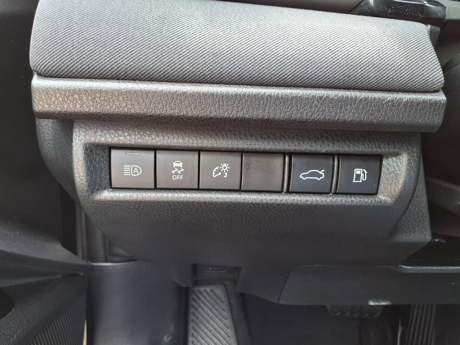 Used 2025 Toyota Camry LE FWD image 24