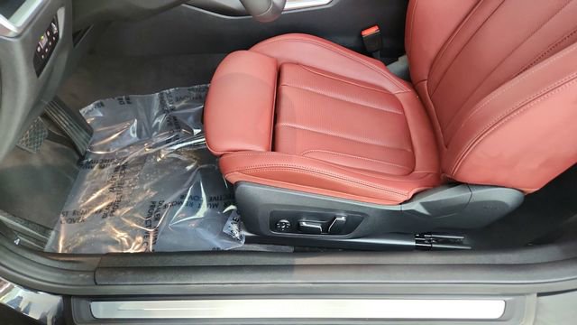Used 2026 BMW 430i Convertible RWD image 32