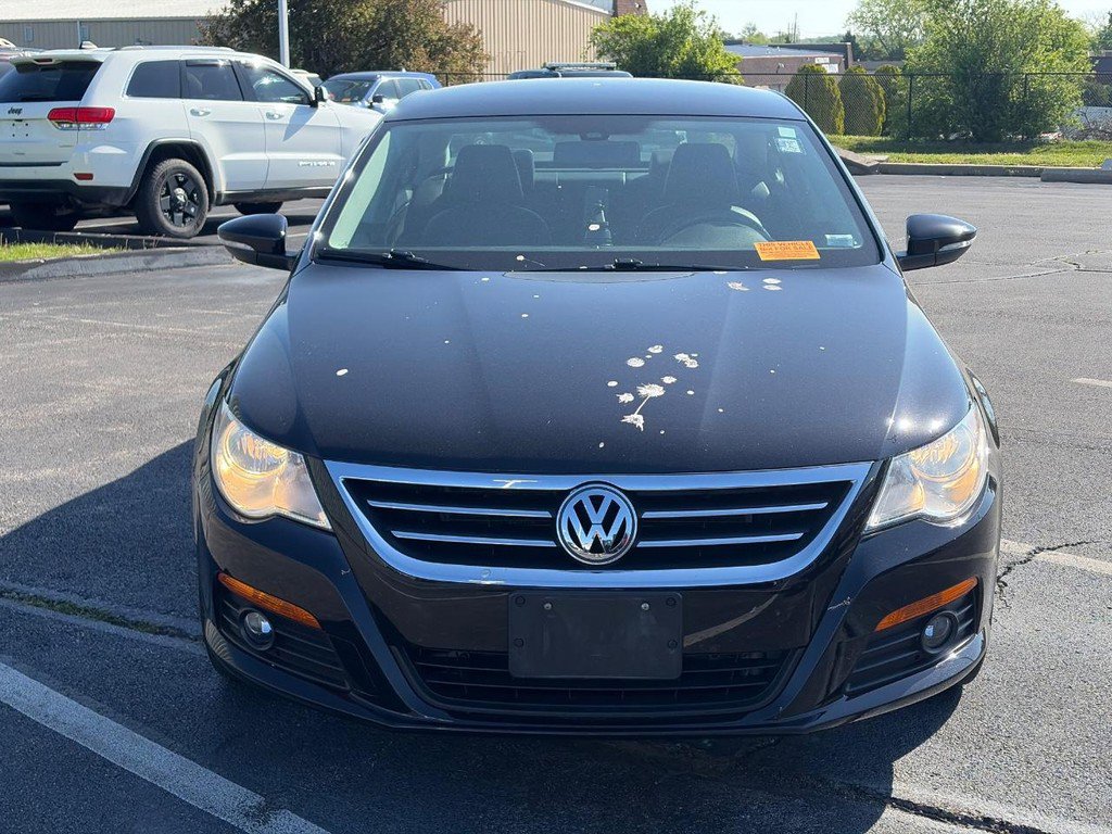 Used 2011 Volkswagen CC Lux FWD image 2