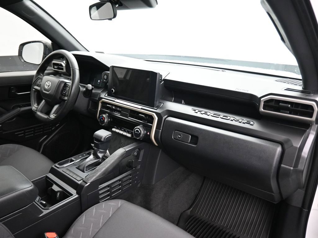 Used 2025 Toyota Tacoma SR image 46