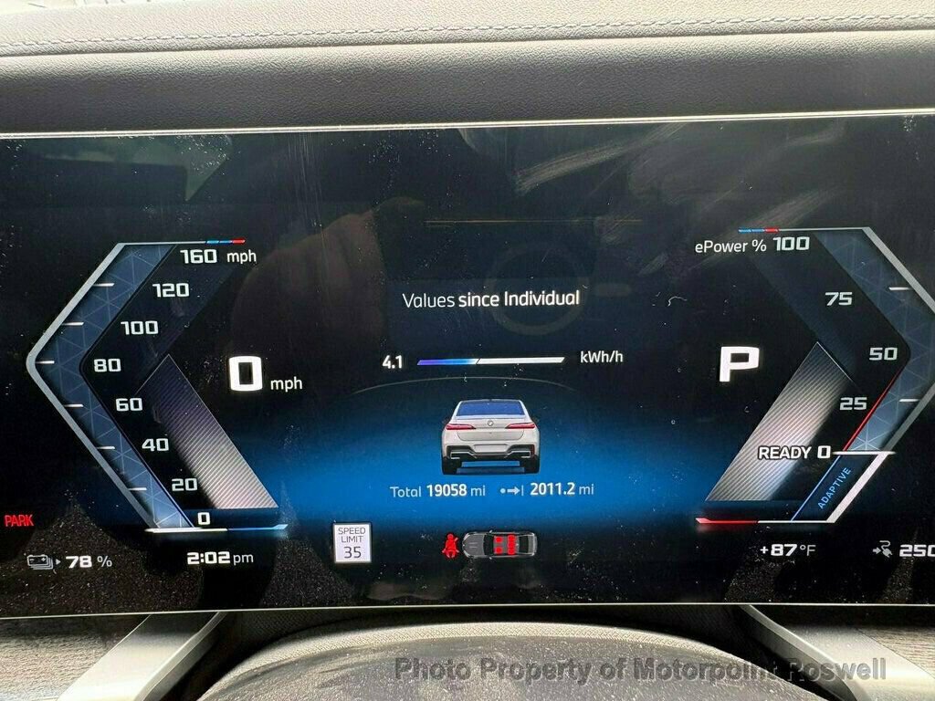 Used 2024 BMW i7 M70 w/ Premium Package AWD/4WD image 17