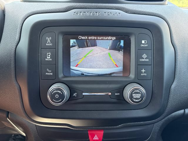 Used 2017 Jeep Renegade Latitude FWD image 15