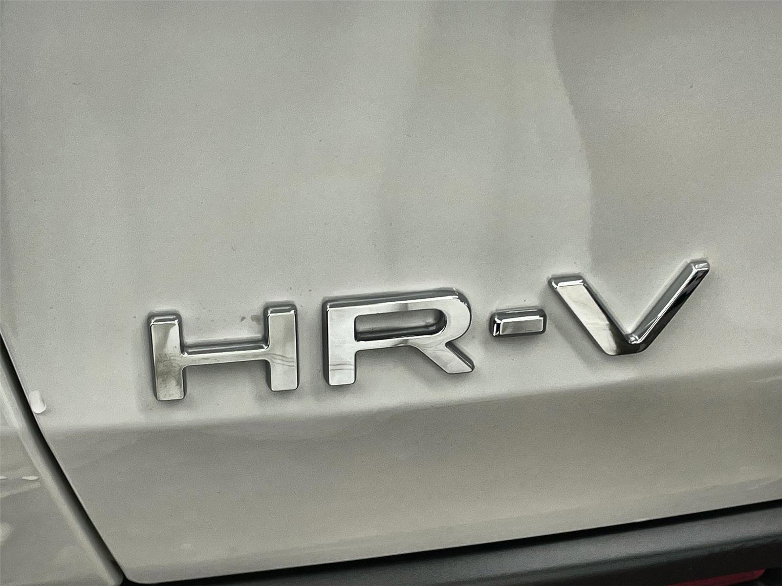 Certified 2025 Honda HR-V Sport image 19