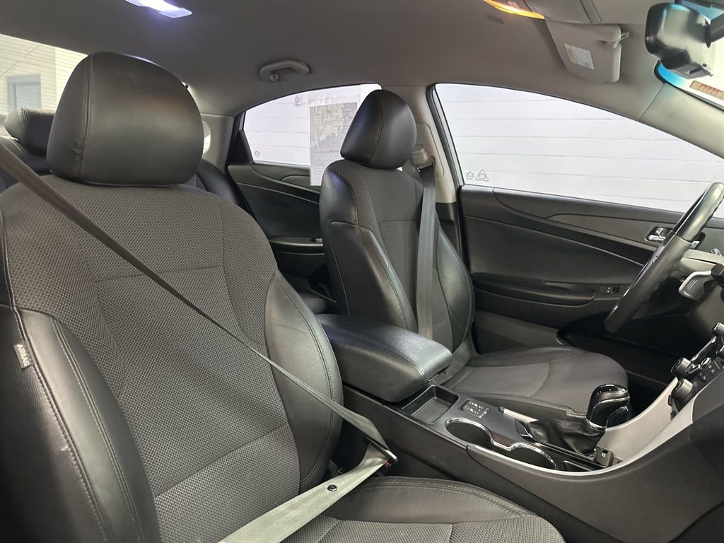 Used 2013 Hyundai Sonata SE image 22