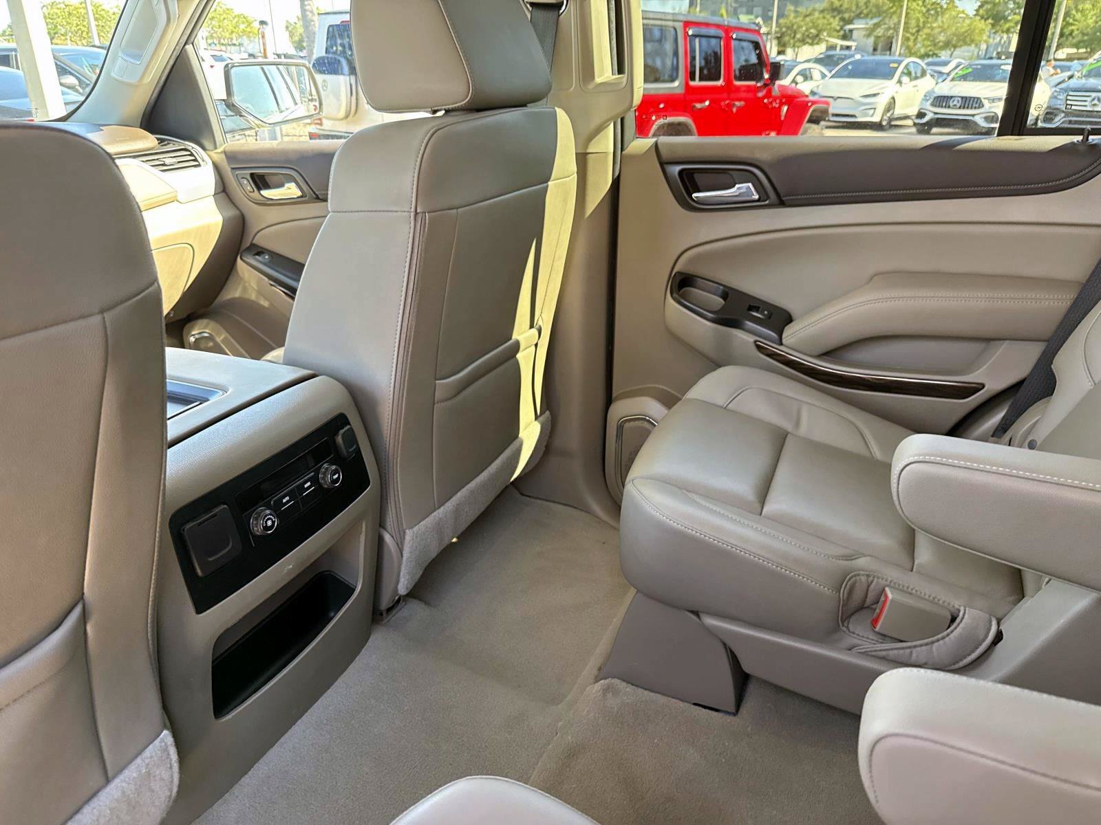 Used 2020 GMC Yukon SLT RWD image 16