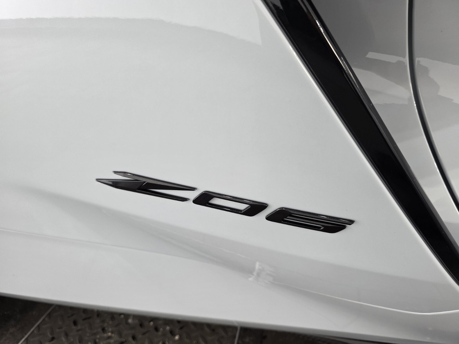 Used 2023 Chevrolet Corvette Z06 w/ Z07 Performance Package RWD image 21