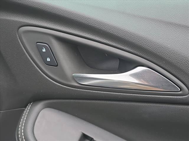 Used 2025 Buick Encore GX Preferred AWD/4WD image 27