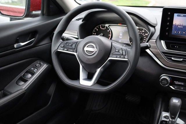 Certified 2025 Nissan Altima 2.5 SV w/ SV Special Edition Package AWD/4WD image 23